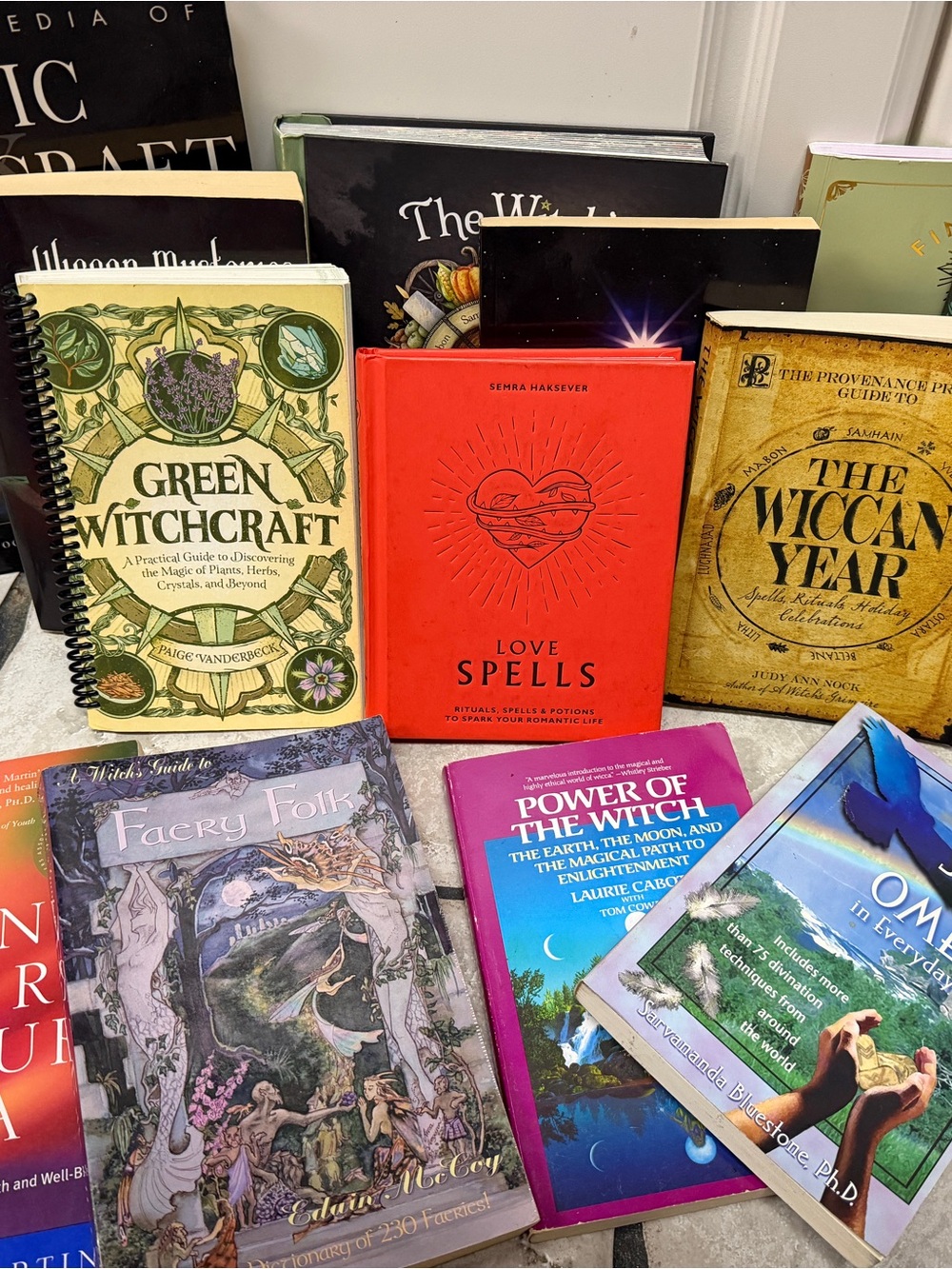 Assorted Books - Picture 3 of 3